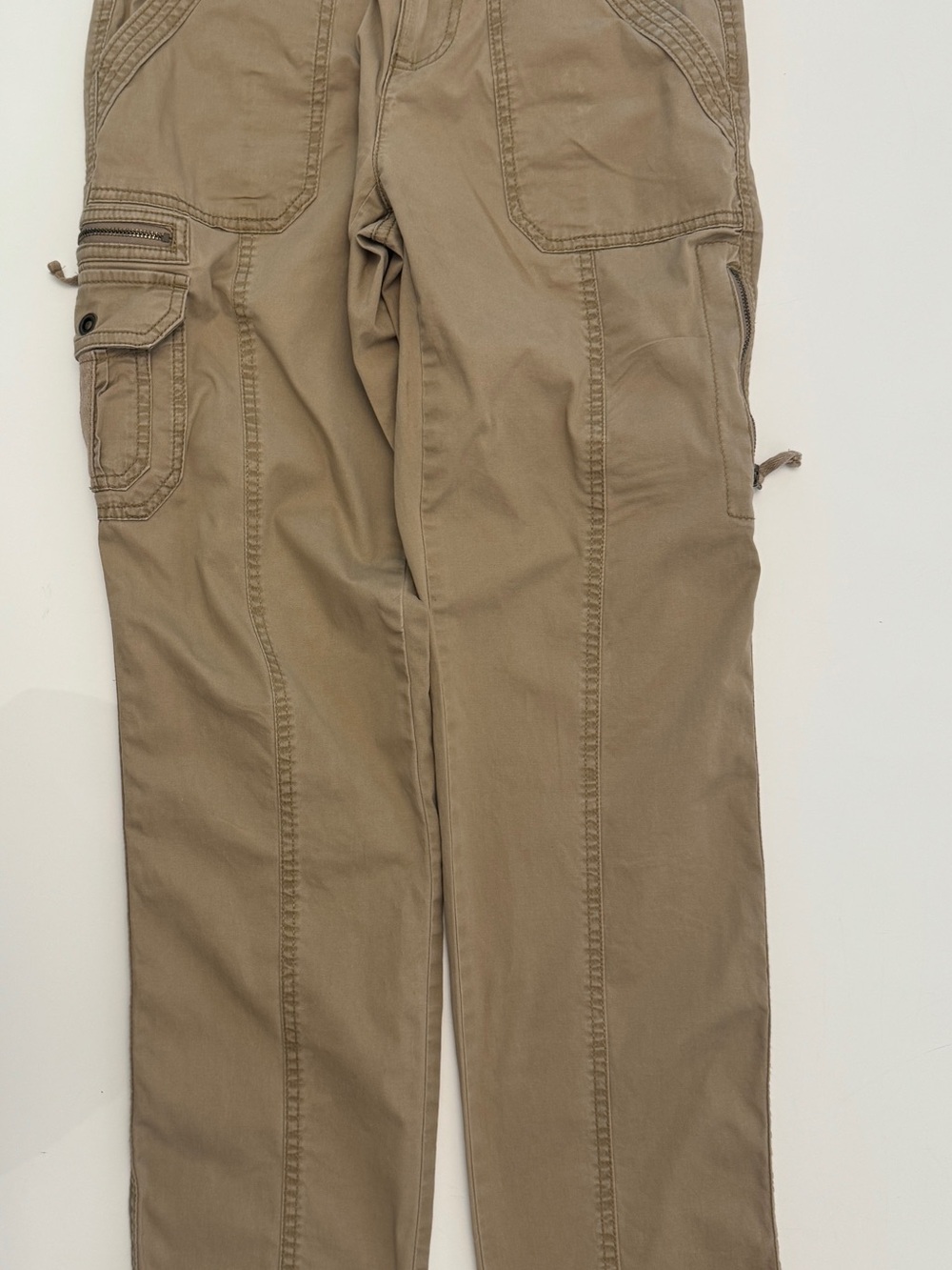 Woman’s Cargo Pants in Khaki - Comfortable Everyday Utility